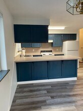 1845 Skyline Ct S in Salem, OR - Building Photo - Building Photo