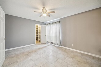 1950 Spenwick Dr in Houston, TX - Building Photo - Building Photo