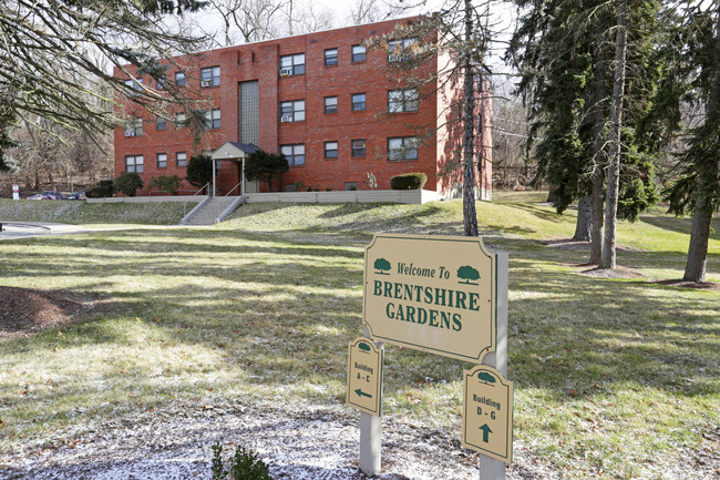 Brentshire Gardens in Pittsburgh, PA - Foto de edificio - Building Photo