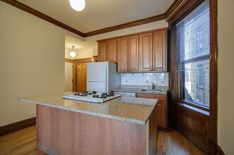 713 W Wrightwood Ave in Chicago, IL - Building Photo - Building Photo