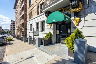 565-569 W 139th St in New York, NY - Foto de edificio - Building Photo