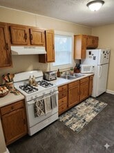 2208 Christina St in Rockford, IL - Building Photo - Building Photo