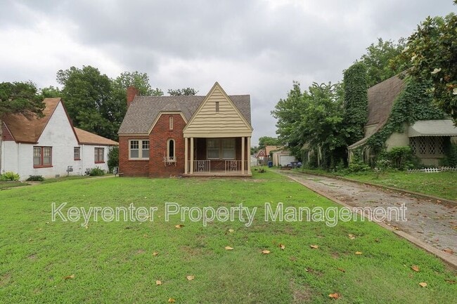 2423 N Boston Ave in Tulsa, OK - Building Photo - Building Photo