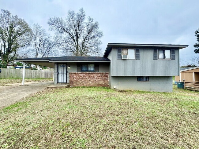 735 Ledbetter Ave in Memphis, TN - Building Photo - Building Photo