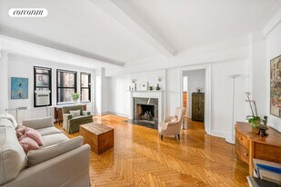210 E 68th St in New York, NY - Building Photo