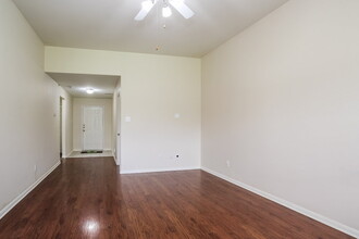 7123 Northchase Ln in Richmond, TX - Building Photo - Building Photo