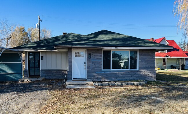 property at 430 S Egan Ave