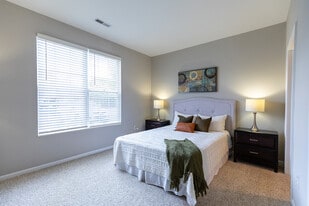 Chestnut Hill Apartments in Columbus, OH - Building Photo