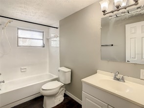 5650 Golden Nugget Dr in Holiday, FL - Building Photo - Building Photo