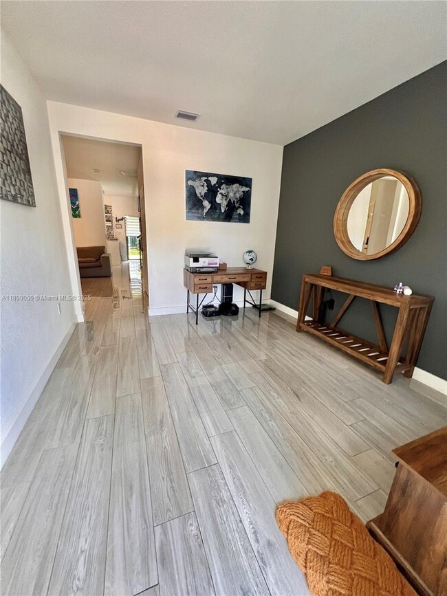 4654 Santa Cruz Way in Davie, FL - Building Photo - Building Photo