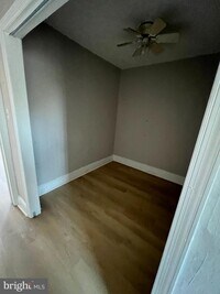 2029 E Orleans St photo'