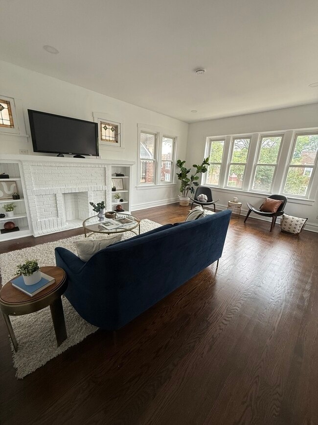 5092 W Monroe St in Chicago, IL - Building Photo - Building Photo