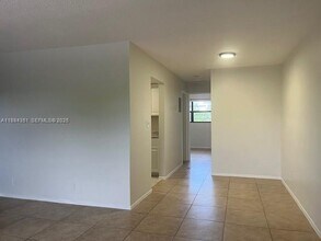 5610 NE 18th Ave in Fort Lauderdale, FL - Building Photo - Building Photo