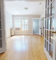 11 Story St, Unit 3 in Cambridge, MA - Building Photo