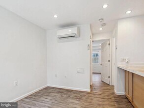 1704 V St NW in Washington, DC - Building Photo - Building Photo