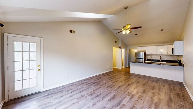 property at 471 Whalley Ave