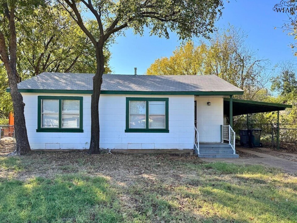 1627 Oceola Ave in Wichita Falls, TX - Building Photo
