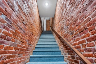 316 4th St S, Unit #201 in La crosse, WI - Building Photo