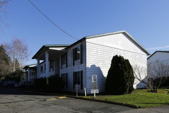 Kenneth Alan Apartments in Portland, OR - Building Photo - Building Photo