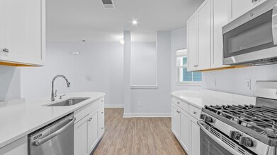 1813 Doubloon Way in Chesapeake, VA - Building Photo - Building Photo