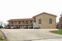 Thorobred Apartments in Louisville, KY - Building Photo - Building Photo