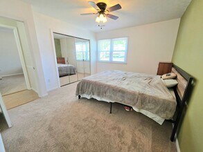 17 Philmont Dr in Hampton, VA - Building Photo - Building Photo