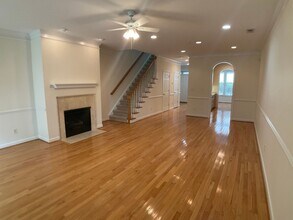 108 Presque Isle Ln in Chapel Hill, NC - Building Photo - Building Photo