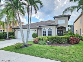 8343 Laurel Lakes Blvd in Naples, FL - Building Photo