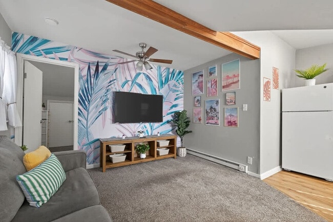 1427 W Ocean View Ave in Norfolk, VA - Building Photo - Building Photo