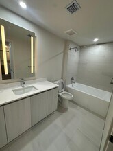 532 NE 1st Ave, Unit A in Fort Lauderdale, FL - Building Photo - Building Photo