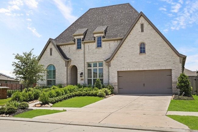 property at 2503 Heritage Park Dr