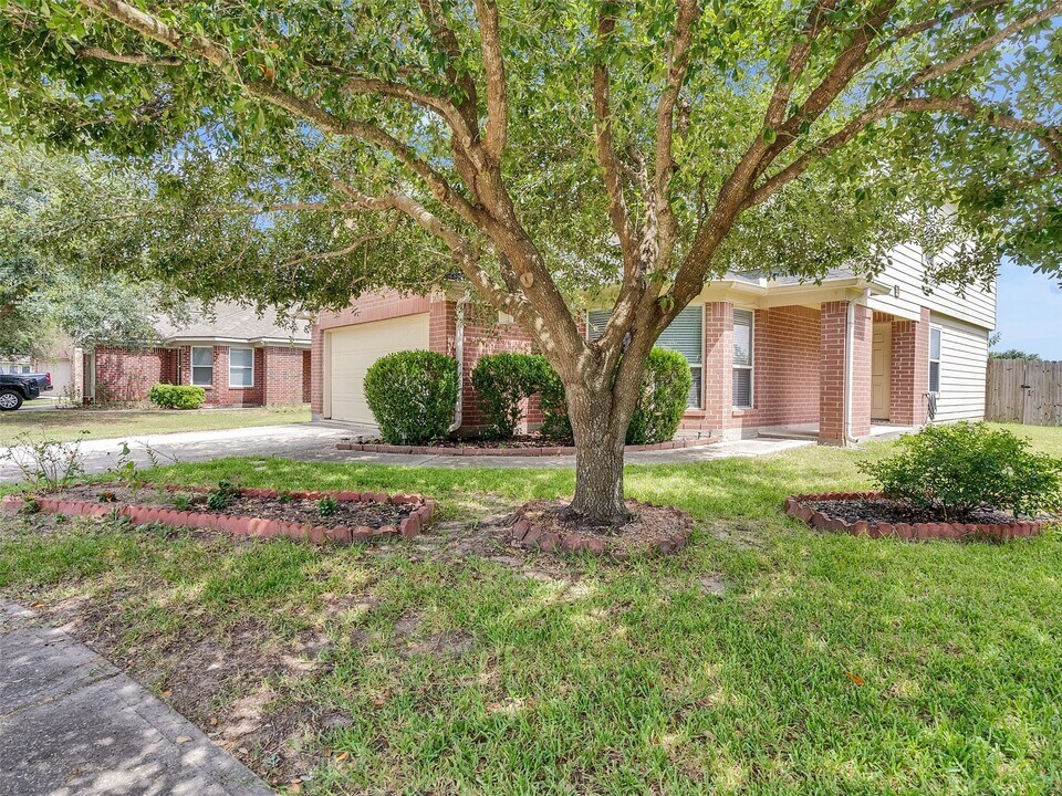 14202 Old Dock Ln in Houston, TX - Foto de edificio