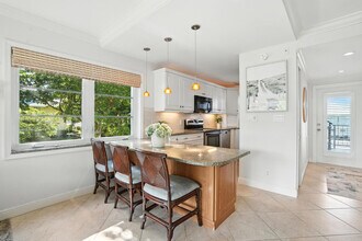 636 Broad Ave S in Naples, FL - Building Photo - Building Photo