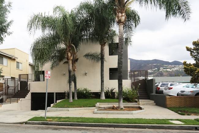 415 W Glenoaks Blvd in Glendale, CA - Foto de edificio - Building Photo