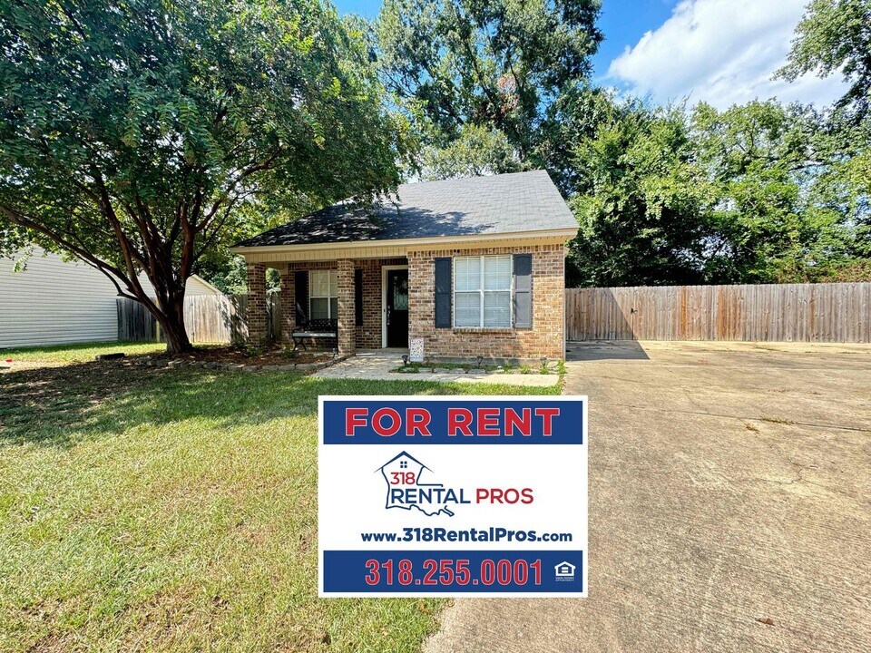 1178 Christopher Ln in Ruston, LA - Building Photo