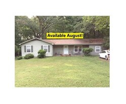 1501 Chickasaw Rd in Oxford, MS - Building Photo