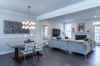 175 Ridgewood Dr in Middlebury, CT - Building Photo - Building Photo