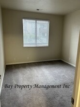 427 W Laurel Dr in Salinas, CA - Foto de edificio - Building Photo
