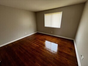 4689 Hilton Ave in Columbus, OH - Building Photo - Building Photo