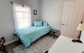 309 S John St, Unit Unit B in Goldsboro, NC - Building Photo - Building Photo