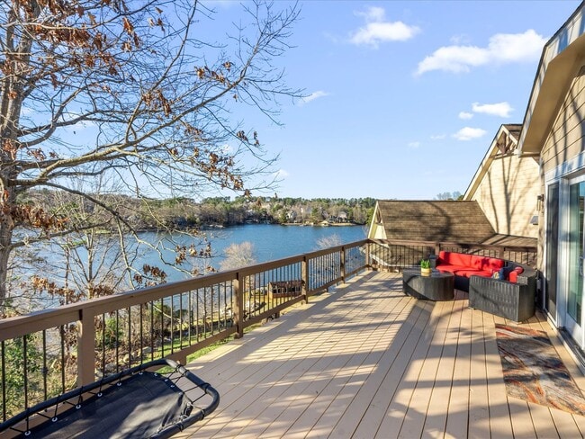 2816 Inlet Shore Dr in Fort Mill, SC - Building Photo - Building Photo