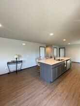 2339 SE Sage Brk Rd in East Wenatchee, WA - Building Photo - Building Photo