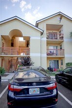 7610 Westwood Dr in Tamarac, FL - Building Photo - Building Photo