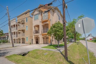 4604 Inker St in Houston, TX - Foto de edificio - Building Photo