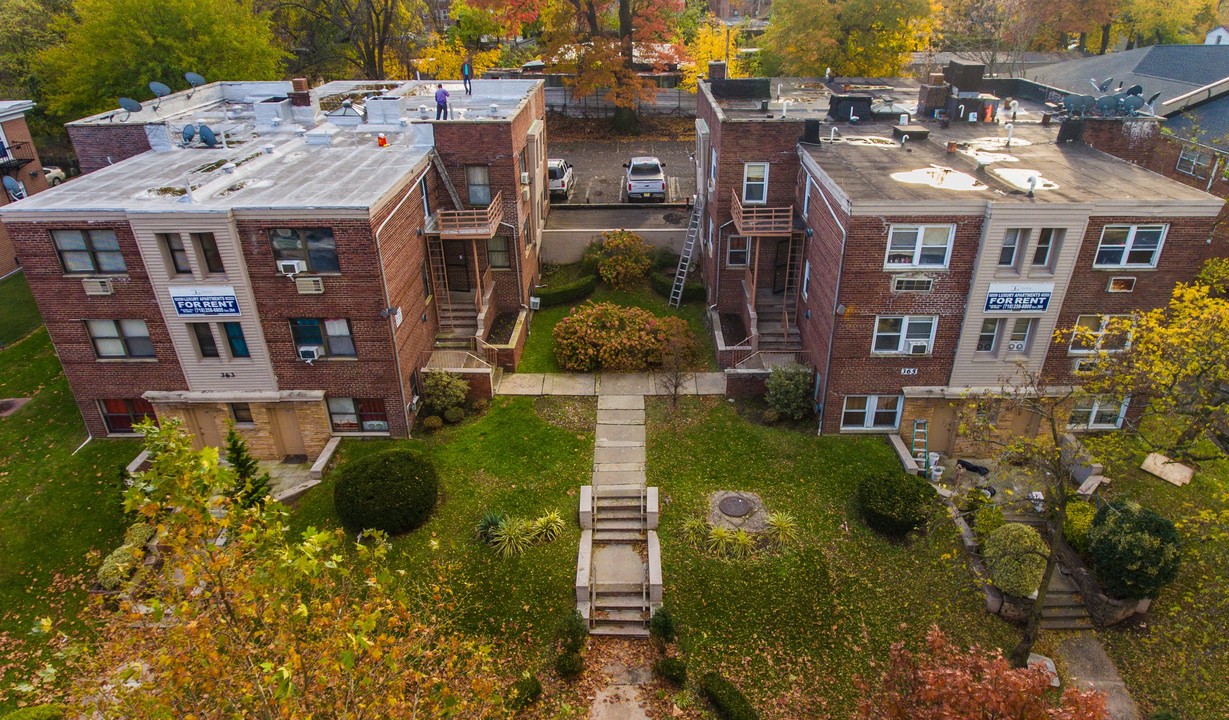 363 Park Avenue Apartments in East Orange, NJ - Building Photo