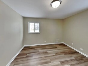 712 E Le Moyne Ave in Lombard, IL - Building Photo - Building Photo