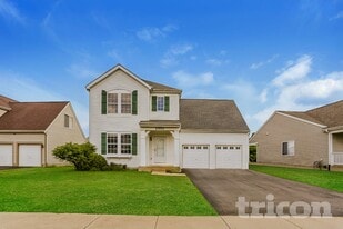 2450 Claridge Ln in Montgomery, IL - Building Photo