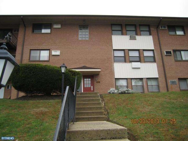 1016 W Baltimore Pike, Unit C-9 in Media, PA - Foto de edificio - Building Photo