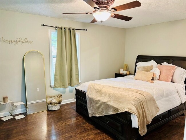 8 Dixie Dr in Stockbridge, GA - Building Photo - Building Photo