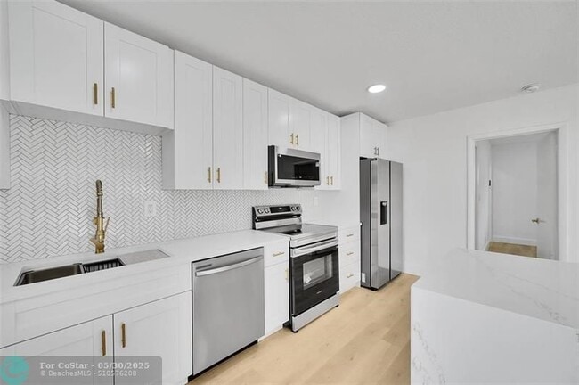 property at 513 SW 15th St